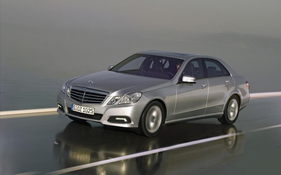  Mercedes-Benz E-Class 2009 года  (фото 48 из 74)